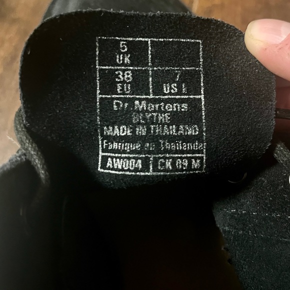 Dr. Martens Blythe Suede Desert Boot - Picture 9 of 9